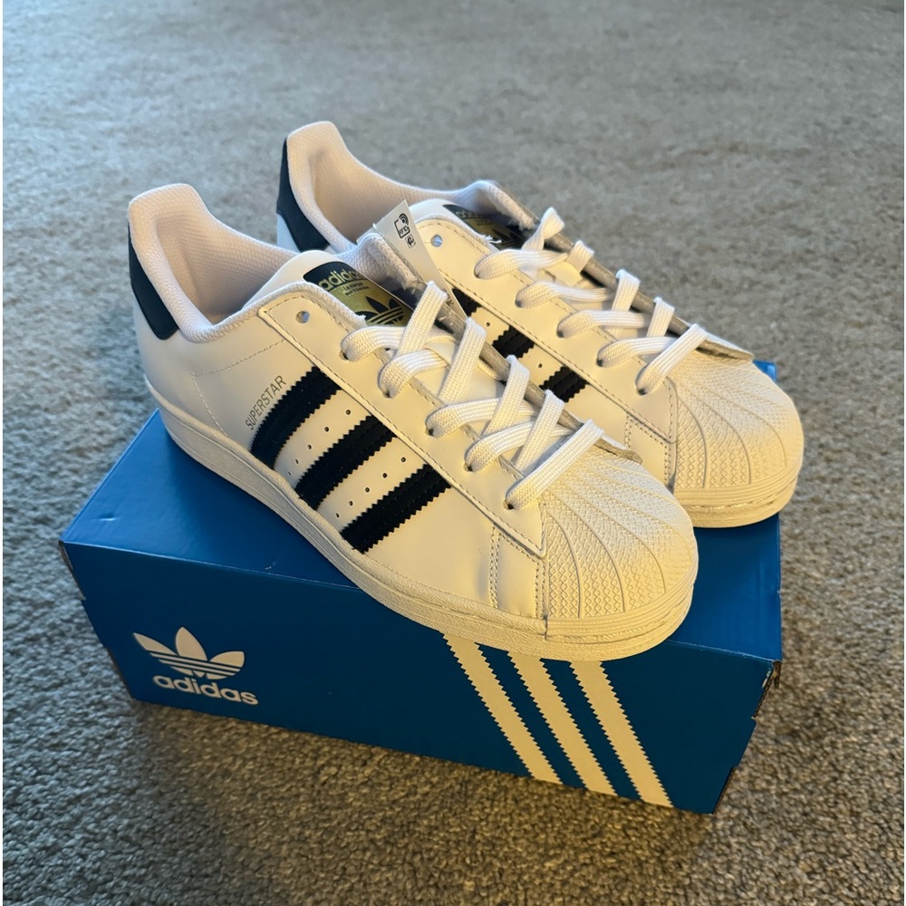 Adidas Superstar Sneakers